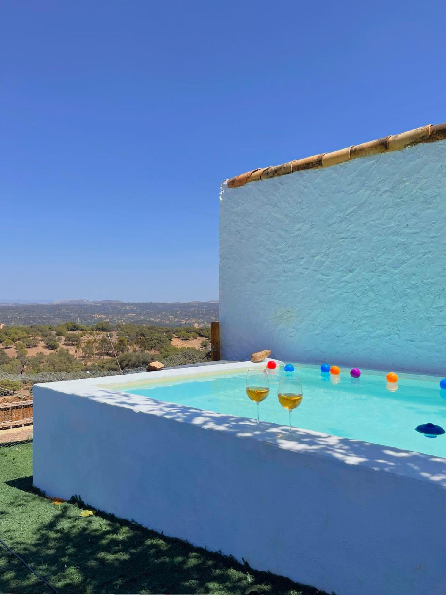 El Coso Lodge & Workation Zalamea la Real Exterior photo